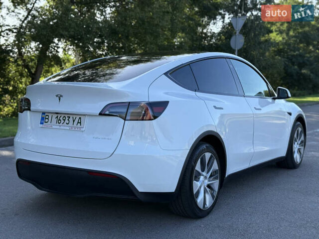 Белый Тесла Model Y, объемом двигателя 0 л и пробегом 12 тыс. км за 26500 $, фото 4 на Automoto.ua