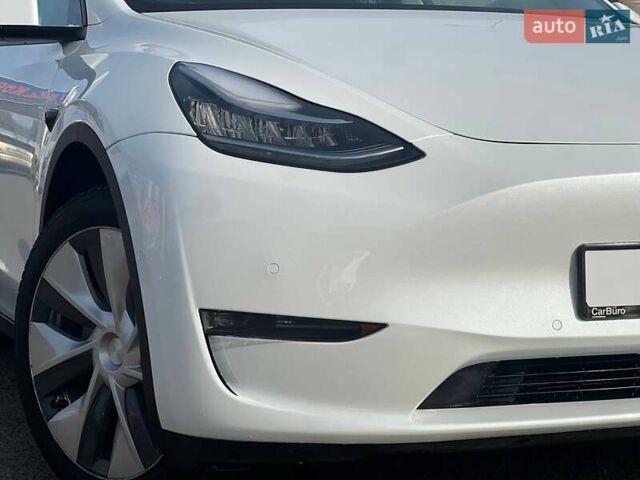 Белый Тесла Model Y, объемом двигателя 0 л и пробегом 31 тыс. км за 24999 $, фото 13 на Automoto.ua