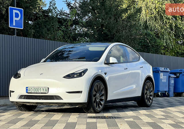 Белый Тесла Model Y, объемом двигателя 0 л и пробегом 90 тыс. км за 34999 $, фото 2 на Automoto.ua