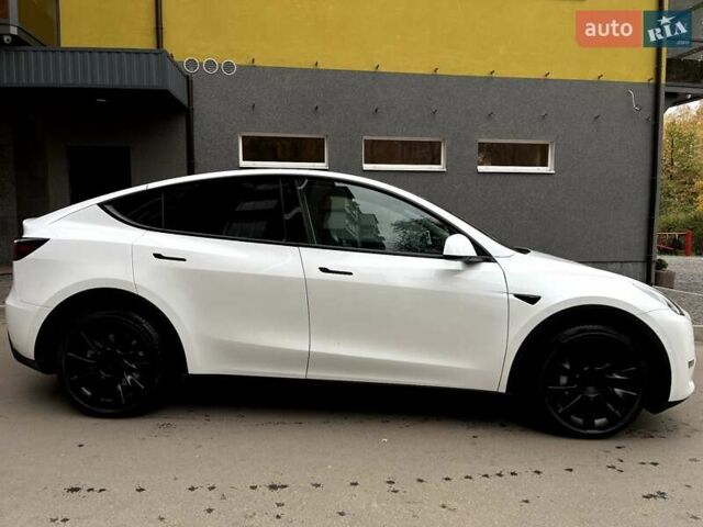 Белый Тесла Model Y, объемом двигателя 0 л и пробегом 34 тыс. км за 31500 $, фото 5 на Automoto.ua
