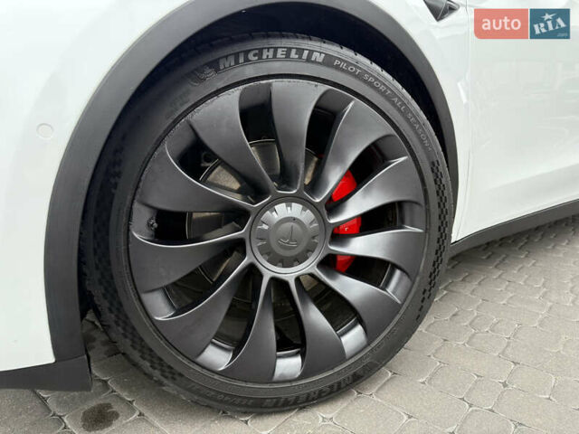 Білий Тесла Model Y, об'ємом двигуна 0 л та пробігом 38 тис. км за 28500 $, фото 12 на Automoto.ua