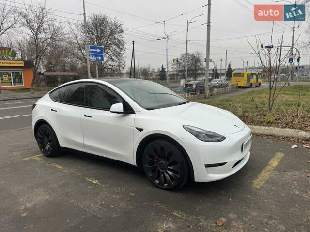 Білий Тесла Model Y, об'ємом двигуна 0 л та пробігом 83 тис. км за 26400 $, фото 8 на Automoto.ua