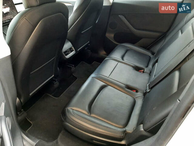 Білий Тесла Model Y, об'ємом двигуна 0 л та пробігом 27 тис. км за 28000 $, фото 9 на Automoto.ua