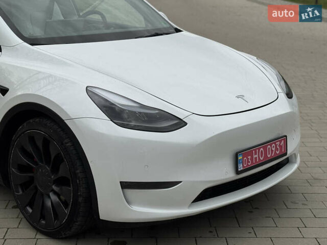 Білий Тесла Model Y, об'ємом двигуна 0 л та пробігом 115 тис. км за 25800 $, фото 8 на Automoto.ua
