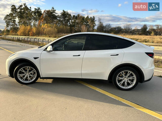 Тесла Model Y 2022 у Житомирі на Automoto.ua Білий Тесла Model Y, об'ємом двигуна 0 л та пробігом 195 тис. км за 21700 $, фото 6 на Automoto.ua