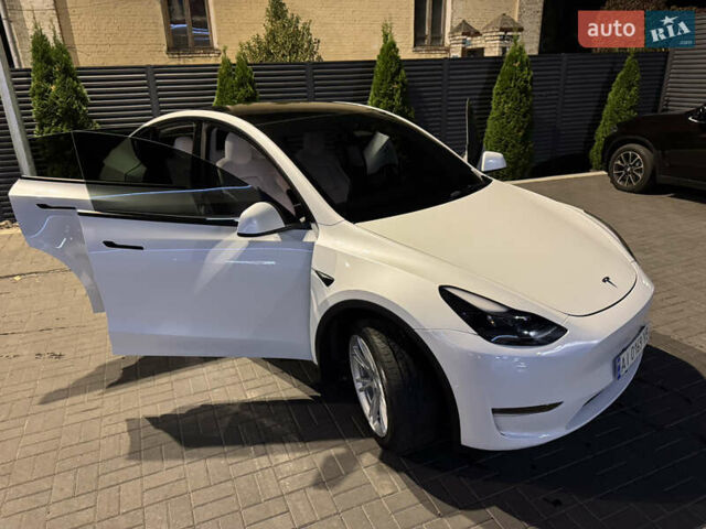 Тесла Model Y 2022 у Черкасах на Automoto.ua Білий Тесла Model Y, об'ємом двигуна 0 л та пробігом 37 тис. км за 26500 $, фото 1 на Automoto.ua
