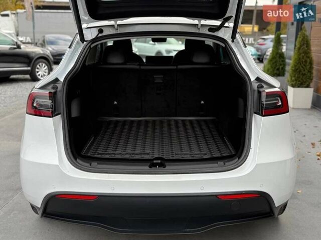 Тесла Model Y 2022 в Ровно на Automoto.ua Белый Тесла Model Y, объемом двигателя 0 л и пробегом 83 тыс. км за 22500 $, фото 21 на Automoto.ua