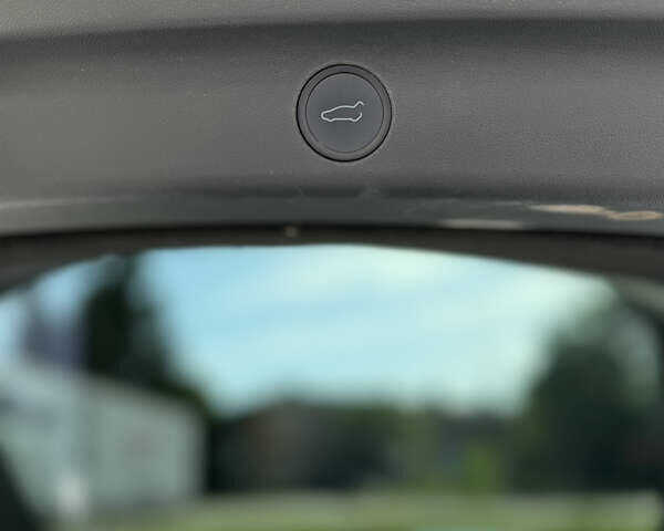 Білий Тесла Model Y, об'ємом двигуна 0 л та пробігом 57 тис. км за 27000 $, фото 21 на Automoto.ua