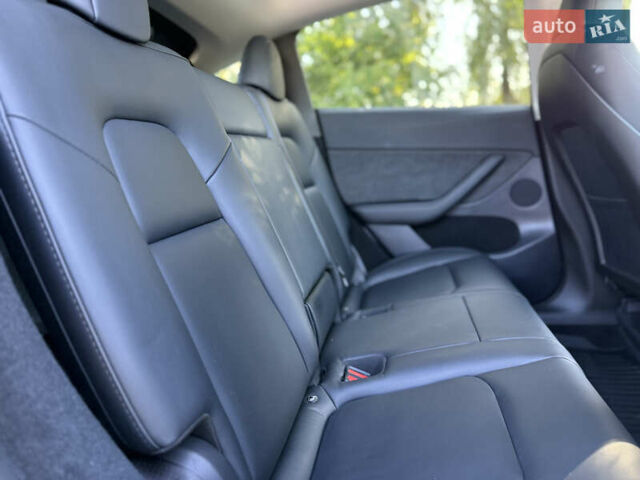 Белый Тесла Model Y, объемом двигателя 0 л и пробегом 12 тыс. км за 26500 $, фото 15 на Automoto.ua