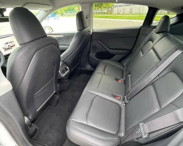 Белый Тесла Model Y, объемом двигателя 0 л и пробегом 56 тыс. км за 31500 $, фото 11 на Automoto.ua