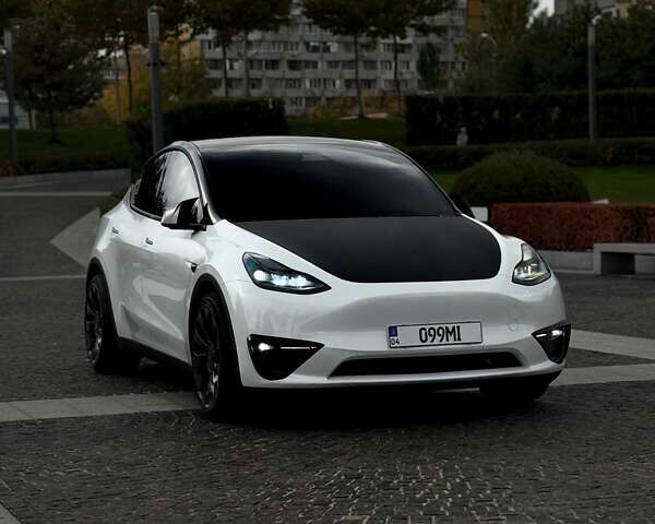 Білий Тесла Model Y, об'ємом двигуна 0 л та пробігом 52 тис. км за 32000 $, фото 5 на Automoto.ua