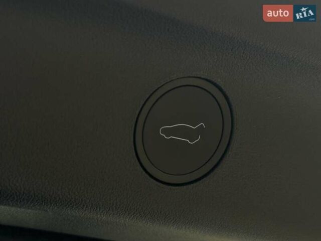 Белый Тесла Model Y, объемом двигателя 0 л и пробегом 42 тыс. км за 26999 $, фото 16 на Automoto.ua