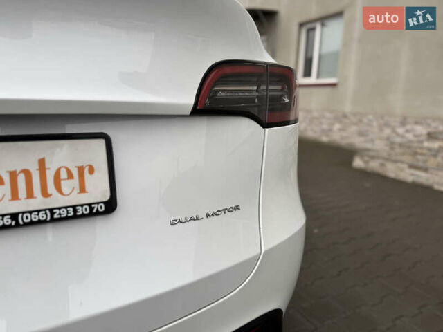 Білий Тесла Model Y, об'ємом двигуна 0 л та пробігом 37 тис. км за 25500 $, фото 12 на Automoto.ua
