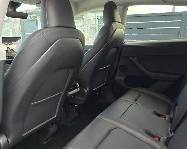 Белый Тесла Model Y, объемом двигателя 0 л и пробегом 42 тыс. км за 26800 $, фото 11 на Automoto.ua