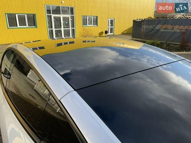 Белый Тесла Model Y, объемом двигателя 0 л и пробегом 1 тыс. км за 35000 $, фото 4 на Automoto.ua