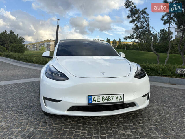 Белый Тесла Model Y, объемом двигателя 0 л и пробегом 38 тыс. км за 28400 $, фото 1 на Automoto.ua
