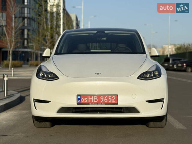 Білий Тесла Model Y, об'ємом двигуна 0 л та пробігом 55 тис. км за 33014 $, фото 4 на Automoto.ua