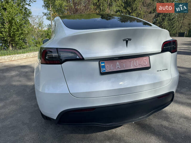Белый Тесла Model Y, объемом двигателя 0 л и пробегом 24 тыс. км за 32500 $, фото 12 на Automoto.ua