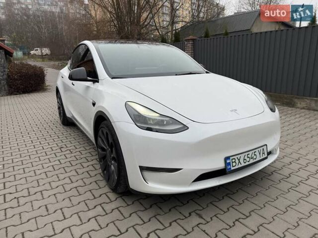 Білий Тесла Model Y, об'ємом двигуна 0 л та пробігом 25 тис. км за 29900 $, фото 2 на Automoto.ua