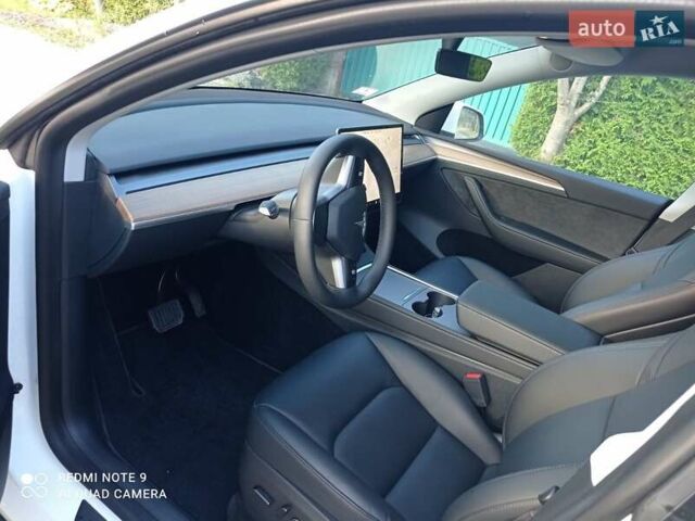 Білий Тесла Model Y, об'ємом двигуна 0 л та пробігом 17 тис. км за 29400 $, фото 5 на Automoto.ua