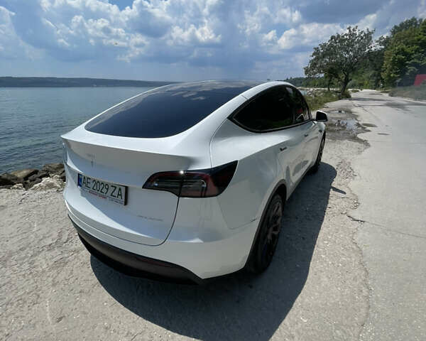 Білий Тесла Model Y, об'ємом двигуна 0 л та пробігом 27 тис. км за 33000 $, фото 8 на Automoto.ua