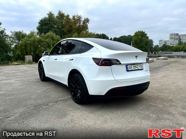 Белый Тесла Model Y, объемом двигателя 0 л и пробегом 40 тыс. км за 28499 $, фото 5 на Automoto.ua