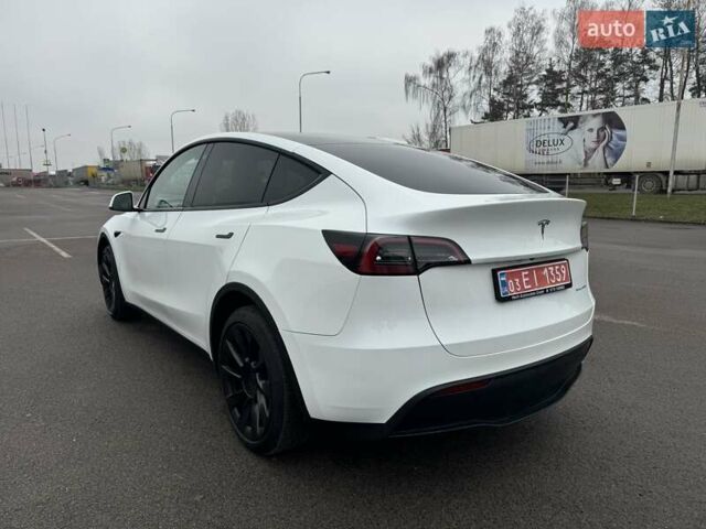 Белый Тесла Model Y, объемом двигателя 0 л и пробегом 59 тыс. км за 31490 $, фото 6 на Automoto.ua