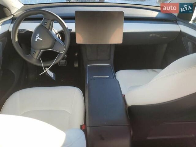Белый Тесла Model Y, объемом двигателя 0 л и пробегом 25 тыс. км за 13000 $, фото 7 на Automoto.ua
