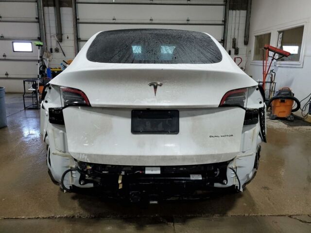 Білий Тесла Model Y, об'ємом двигуна 0 л та пробігом 53 тис. км за 19800 $, фото 4 на Automoto.ua