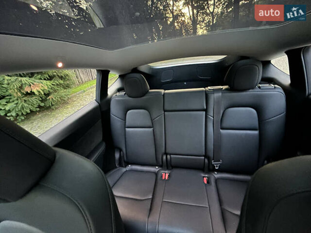 Білий Тесла Model Y, об'ємом двигуна 0 л та пробігом 101 тис. км за 20500 $, фото 24 на Automoto.ua