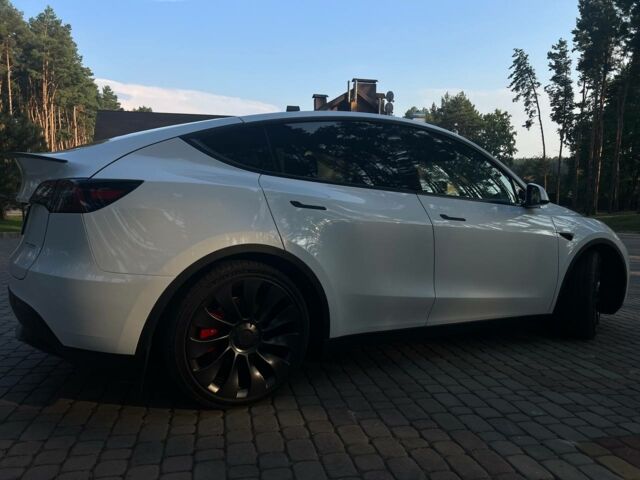 Белый Тесла Model Y, объемом двигателя 0 л и пробегом 4 тыс. км за 36500 $, фото 6 на Automoto.ua