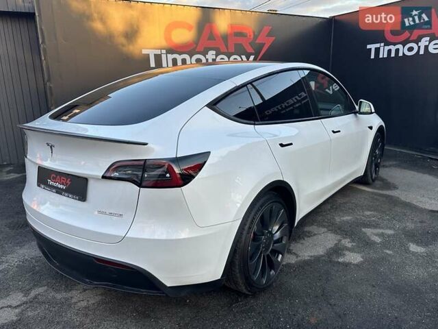 Белый Тесла Model Y, объемом двигателя 0 л и пробегом 25 тыс. км за 30000 $, фото 9 на Automoto.ua
