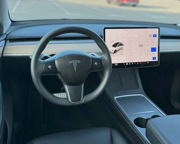 Белый Тесла Model Y, объемом двигателя 0 л и пробегом 35 тыс. км за 27500 $, фото 12 на Automoto.ua