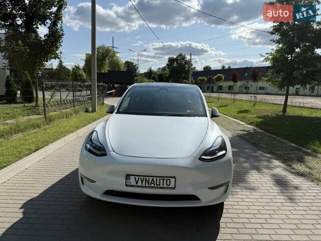 Білий Тесла Model Y, об'ємом двигуна 0 л та пробігом 40 тис. км за 26350 $, фото 1 на Automoto.ua