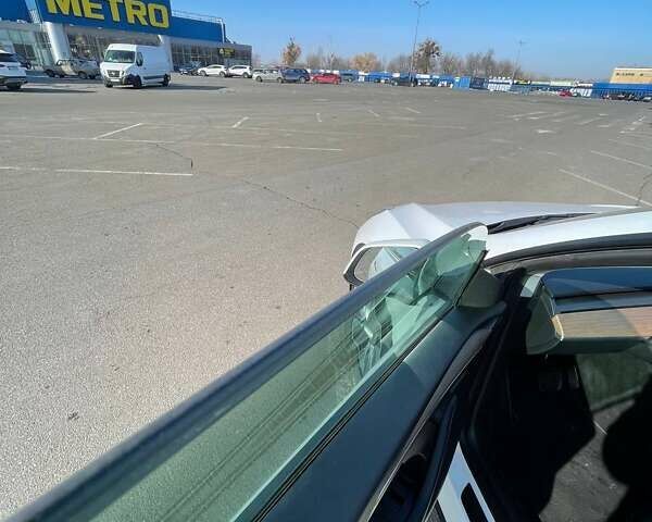 Белый Тесла Model Y, объемом двигателя 0 л и пробегом 30 тыс. км за 34500 $, фото 12 на Automoto.ua