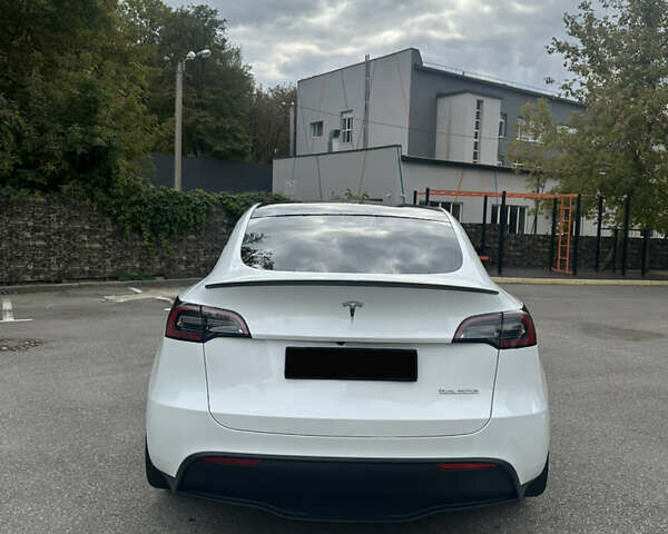 Белый Тесла Model Y, объемом двигателя 0 л и пробегом 31 тыс. км за 36500 $, фото 5 на Automoto.ua