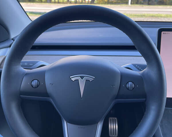 Белый Тесла Model Y, объемом двигателя 0 л и пробегом 43 тыс. км за 29500 $, фото 22 на Automoto.ua