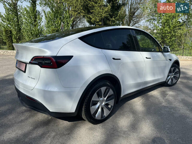 Белый Тесла Model Y, объемом двигателя 0 л и пробегом 24 тыс. км за 32500 $, фото 7 на Automoto.ua