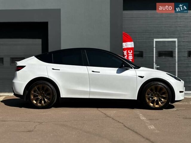 Білий Тесла Model Y, об'ємом двигуна 0 л та пробігом 42 тис. км за 31500 $, фото 9 на Automoto.ua