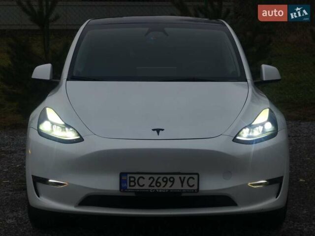 Белый Тесла Model Y, объемом двигателя 0 л и пробегом 39 тыс. км за 26800 $, фото 1 на Automoto.ua