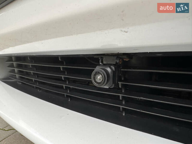 Белый Тесла Model Y, объемом двигателя 0 л и пробегом 41 тыс. км за 29900 $, фото 19 на Automoto.ua