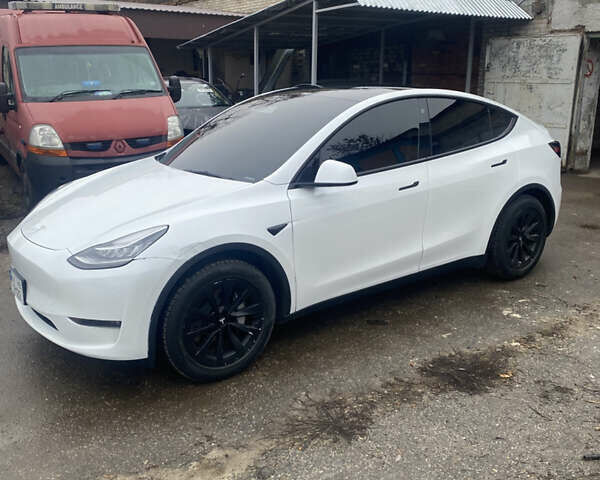 Белый Тесла Model Y, объемом двигателя 0 л и пробегом 38 тыс. км за 26500 $, фото 4 на Automoto.ua