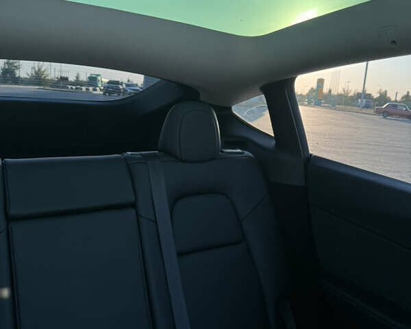 Білий Тесла Model Y, об'ємом двигуна 0 л та пробігом 13 тис. км за 36300 $, фото 15 на Automoto.ua