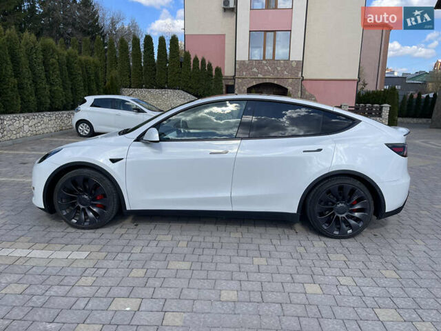 Белый Тесла Model Y, объемом двигателя 0 л и пробегом 20 тыс. км за 25200 $, фото 2 на Automoto.ua