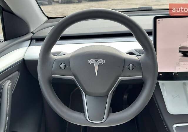Белый Тесла Model Y, объемом двигателя 0 л и пробегом 34 тыс. км за 27500 $, фото 17 на Automoto.ua