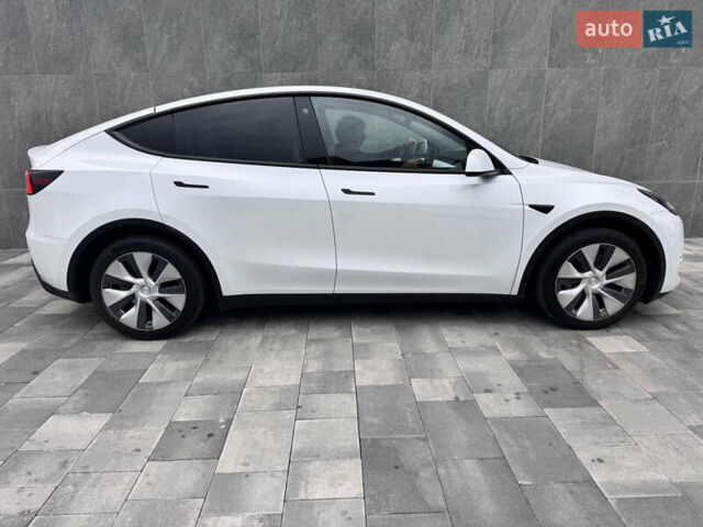 Белый Тесла Model Y, объемом двигателя 0 л и пробегом 41 тыс. км за 25500 $, фото 5 на Automoto.ua