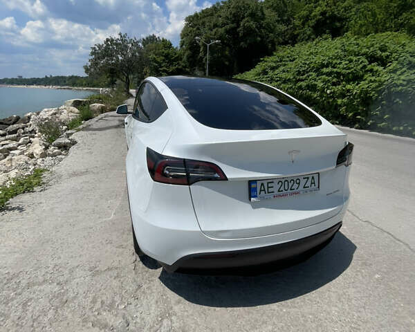 Білий Тесла Model Y, об'ємом двигуна 0 л та пробігом 27 тис. км за 33000 $, фото 9 на Automoto.ua