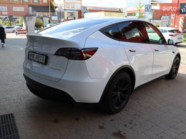 Белый Тесла Model Y, объемом двигателя 0 л и пробегом 34 тыс. км за 27400 $, фото 2 на Automoto.ua
