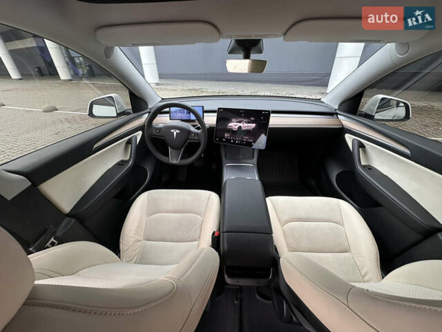 Белый Тесла Model Y, объемом двигателя 0 л и пробегом 41 тыс. км за 29900 $, фото 23 на Automoto.ua
