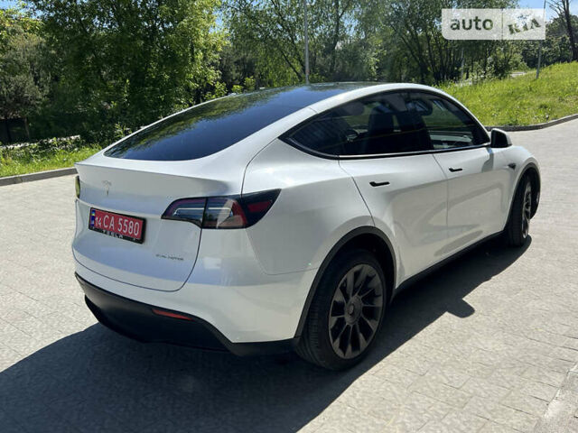 Белый Тесла Model Y, объемом двигателя 0 л и пробегом 12 тыс. км за 38900 $, фото 6 на Automoto.ua